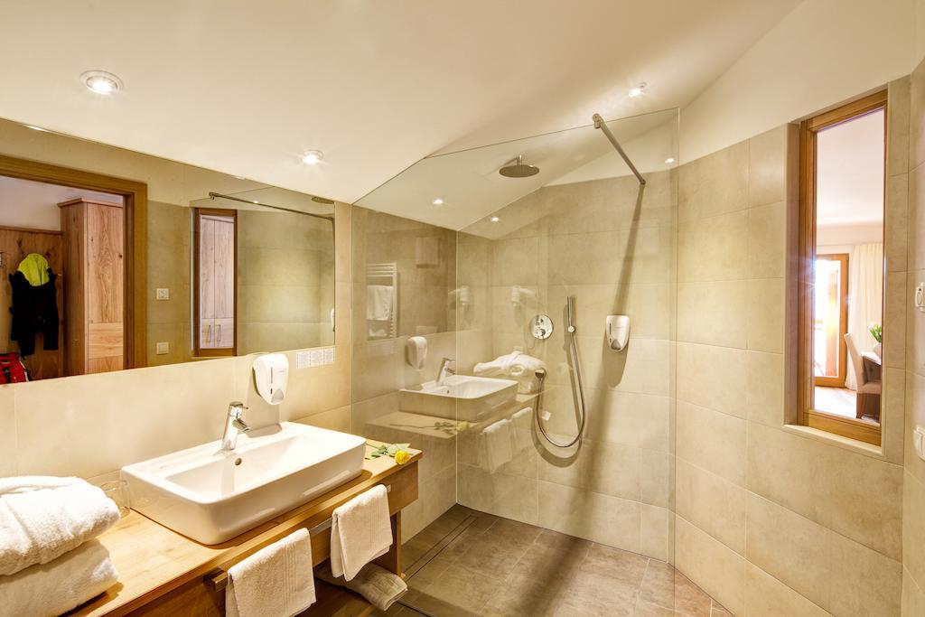 Hotel Gasthof Kircher Völs am Schlern Zimmer foto
